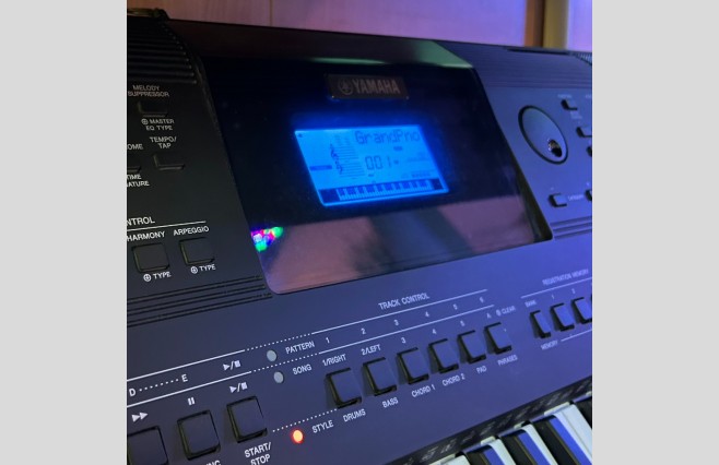 Used Yamaha PSR-E453 Keyboard (SN:BEXJ01479) - Image 5